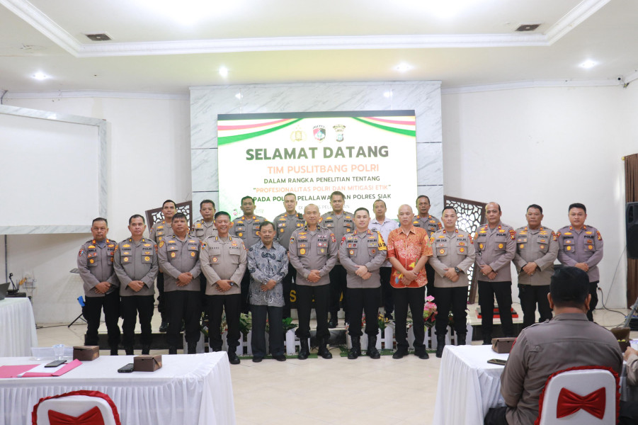 Tingkatkan Profesionalitas dan Mitigasi Etik, Tim Puslitbang Polri Gelar Penyuluhan di Polres Pelalawan
