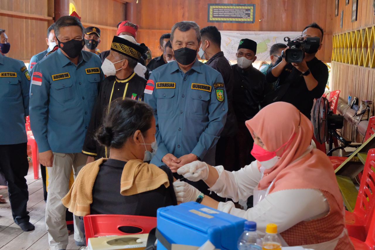 Vaksin Kemerdekaan, Polda Riau Inisiasi Layani Masyarakat Pedalaman Yang Tak Miliki NIK