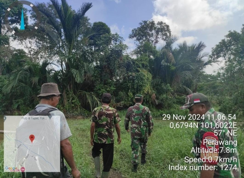 Babinsa Koramil 04/Perawang Intensif Patroli, Situasi Karhutla Terkendali di Kelurahan Perawang