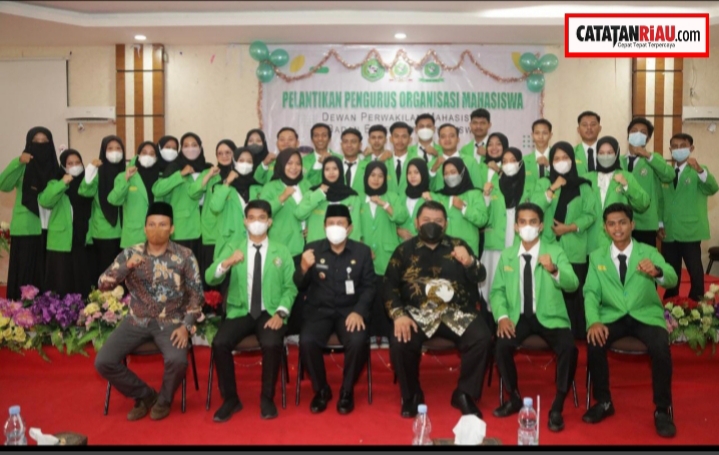 Hadiri Pelantikan DPM & BEM, Bupati Rohul: Organisasi Ini Merupakan Primadona Bagi Universitas