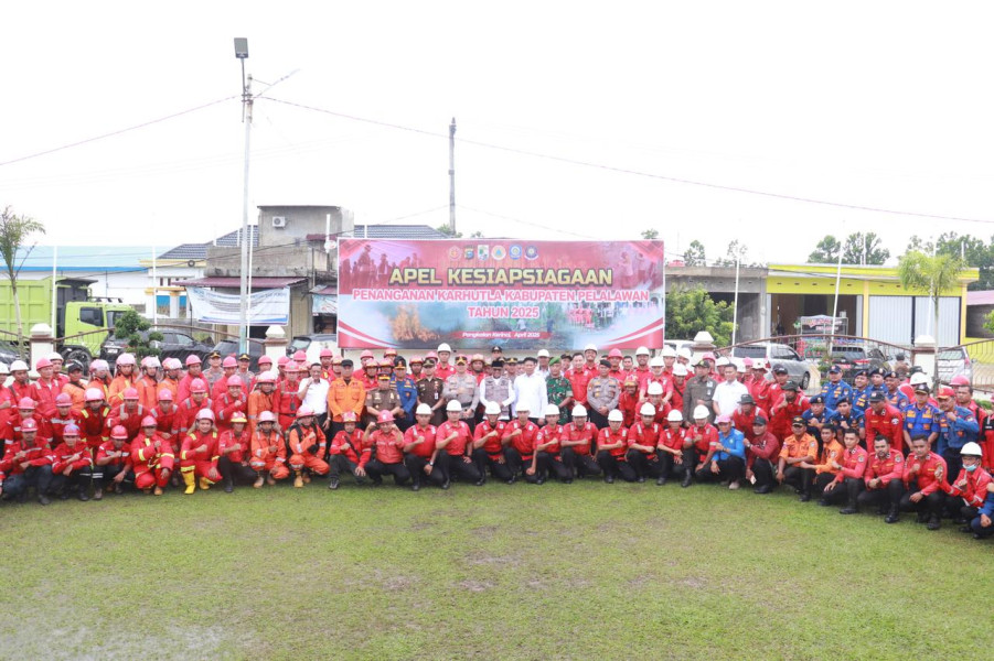 Polres Pelalawan Gelar Apel Siaga Karhutla 2025, Bupati Zukri Tekankan Sinergi dan Pencegahan Dini Polres Pelalawan Gelar Apel Siaga Karhutla 2025, Bupati Zukri Tekankan Sinergi dan Pencegahan Dini