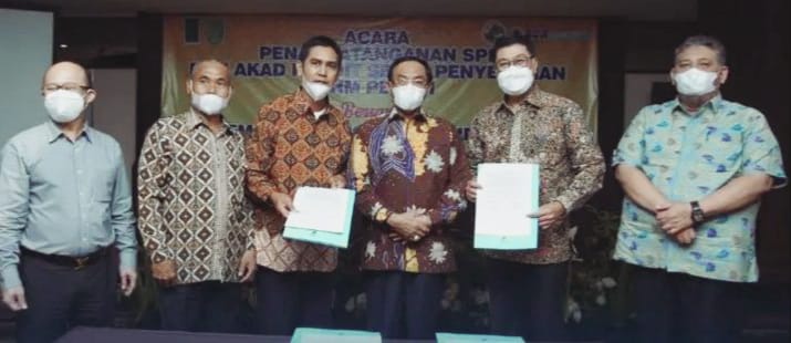 Bupati Inhil Teken SPK Dengan Bank BCA Syariah Jakarta Dengan Meningkatkan Mutu Hasil Pertanian