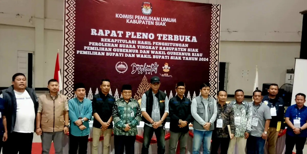 Beda-beda Tipis Dengan Petahana! Afni-Syamsurizal Unggul di Pilkada 2024 Berdasarkan Hasil Akhir Pleno KPU Siak