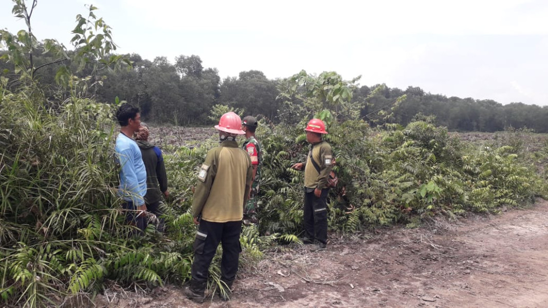 Babinsa Koramil 03/Minas Patroli Pencegahan Karhutla di Kampung Lubuk Jering, Situasi Aman
