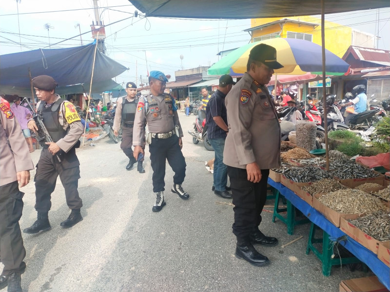 Antisipasi Tindak Pidana Di Pasar Tradisional, Personil Polsek Minas Giat Lakukan Patroli dan Pengamanan