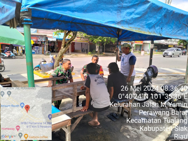Di Perawang Barat, Pelda Ramli dan Praka Gunariadi Ajak Warga Binaannya Agar Selalu Peduli Kebersihan Lingkungan Dan Kesehatan