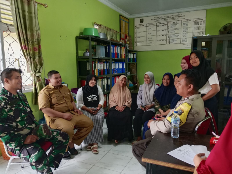 Babinsa Koramil 03/Minas Sosialisasikan Kesehatan di Kampung Rantau Bertuah