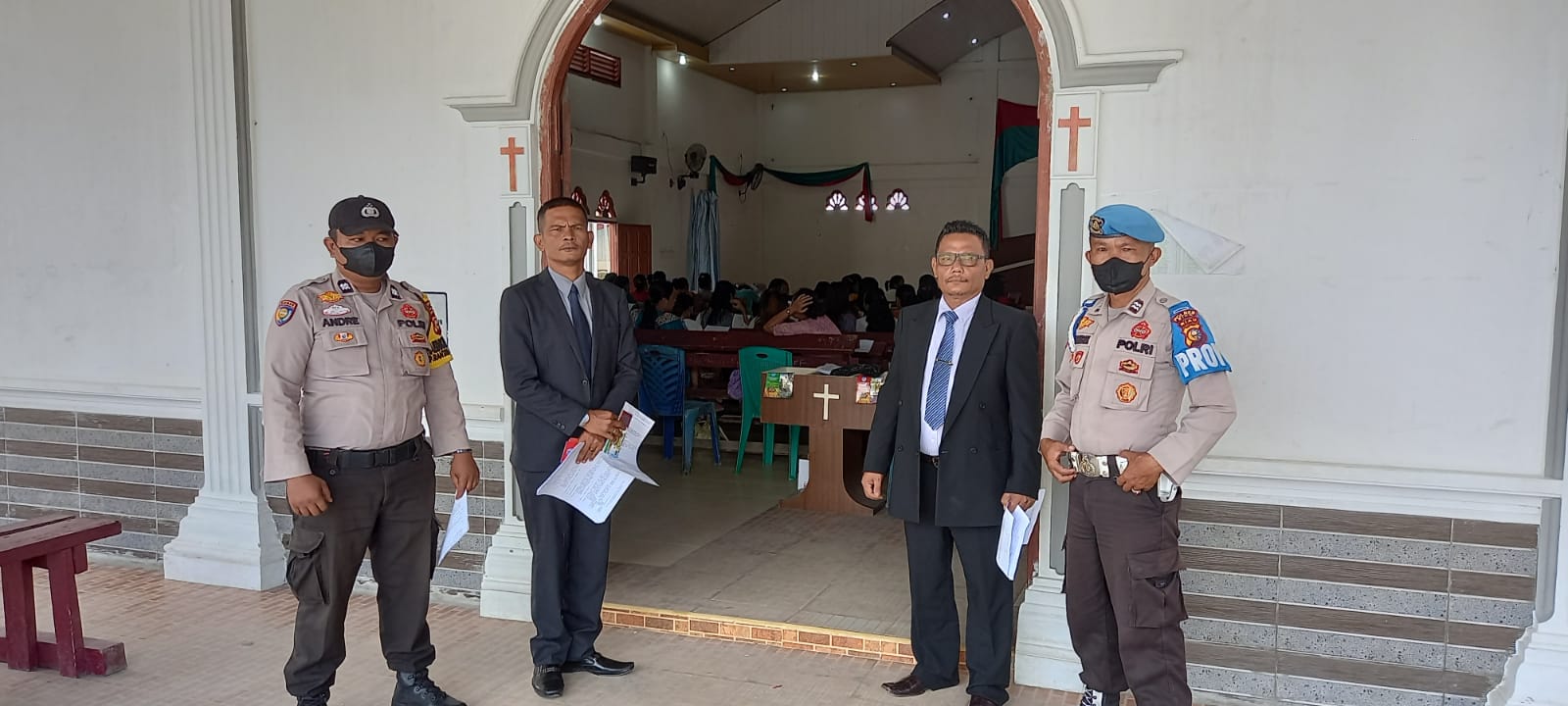 Personil Polsek Minas Giat Pengamanan Ibadah di Gereja Peringati Hari Kenaikan Isa Al-Masih