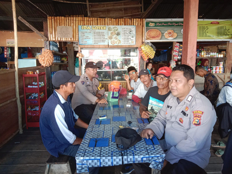 Jumat Curhat Polsek Kuala Kampar, Bersama Warga Di Kedai Pelabuhan