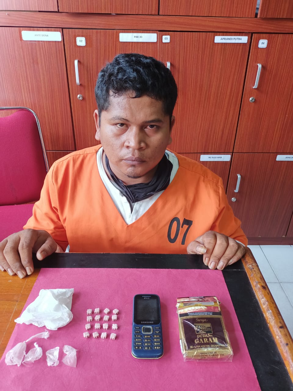 Polres Siak kembali Tangkap Pengedar Narkotika Jenis Pil Ekstasi di Kecamatan Tualang