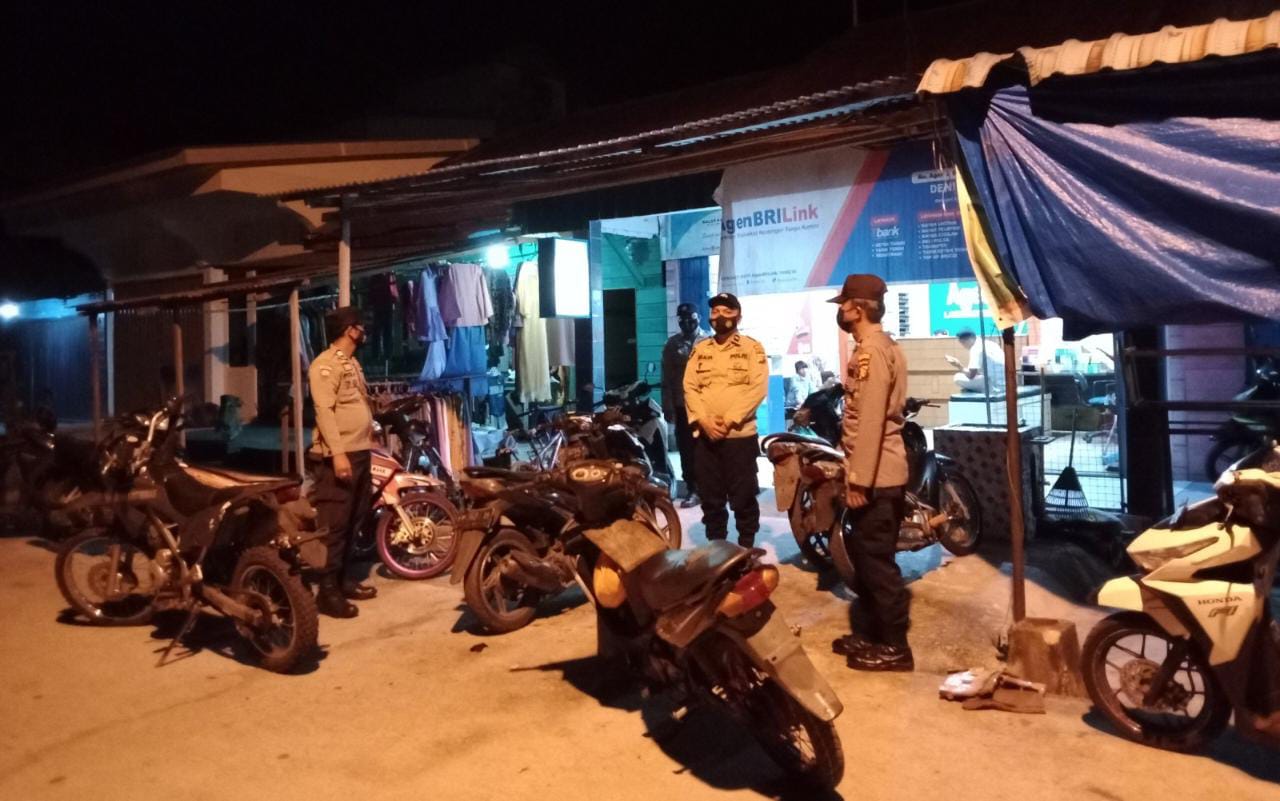 Polsek Kuala Kampar Melaksanakan KRYD Di Kelurahan Teluk Dalam