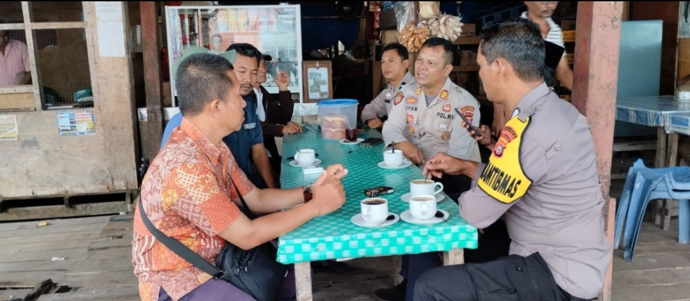 Jumat Curhat Polsek Kuala Kampar Rutin Silaturahmi Dan Cipta Kamtibmas