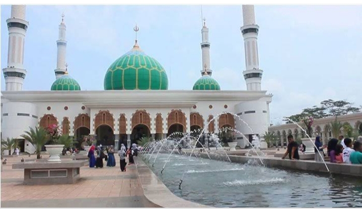 Wisata Religi Masjid Agung Islamic Centre Rohul Terjadi Peningkatan 12.449 Orang per 31 Juli