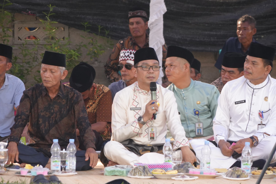 Bupati Kuansing Dr Suhardiman Amby Ak MM Audiensi dengan Masyarakat Pebaun dan Saik