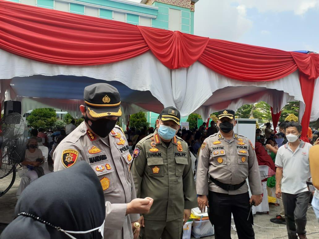 Siapkan 20 Unit Armada, Polda Riau Gelar Door To Door, Lakukan Vaksin Warga