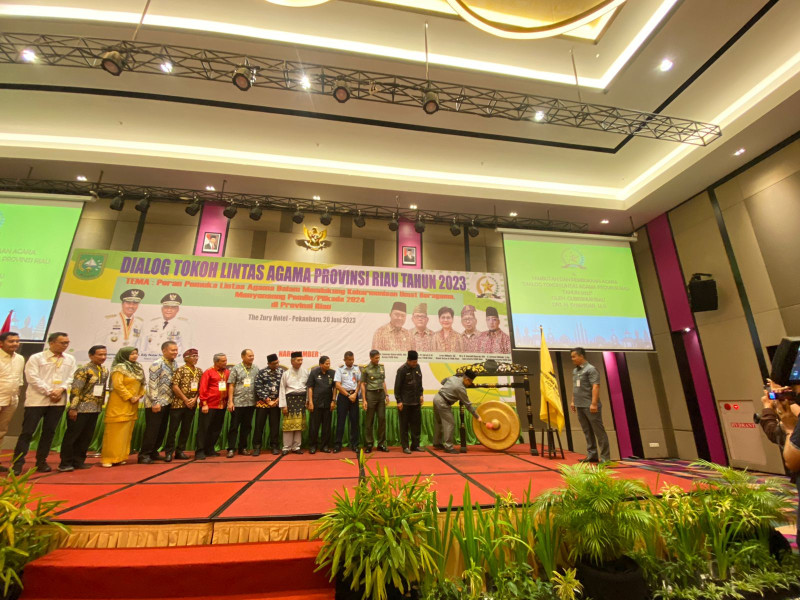 Dukung Keharmonisan Umat Beragama Jelang Pemilu 2024, FKUB Riau Taja Dialog Tokoh Lintas Agama