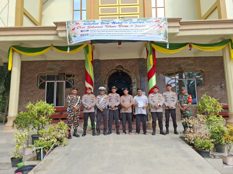 Pam Dibawah Komando Kapospam Batang Gansal, Misa Natal Berjalan Khidmat