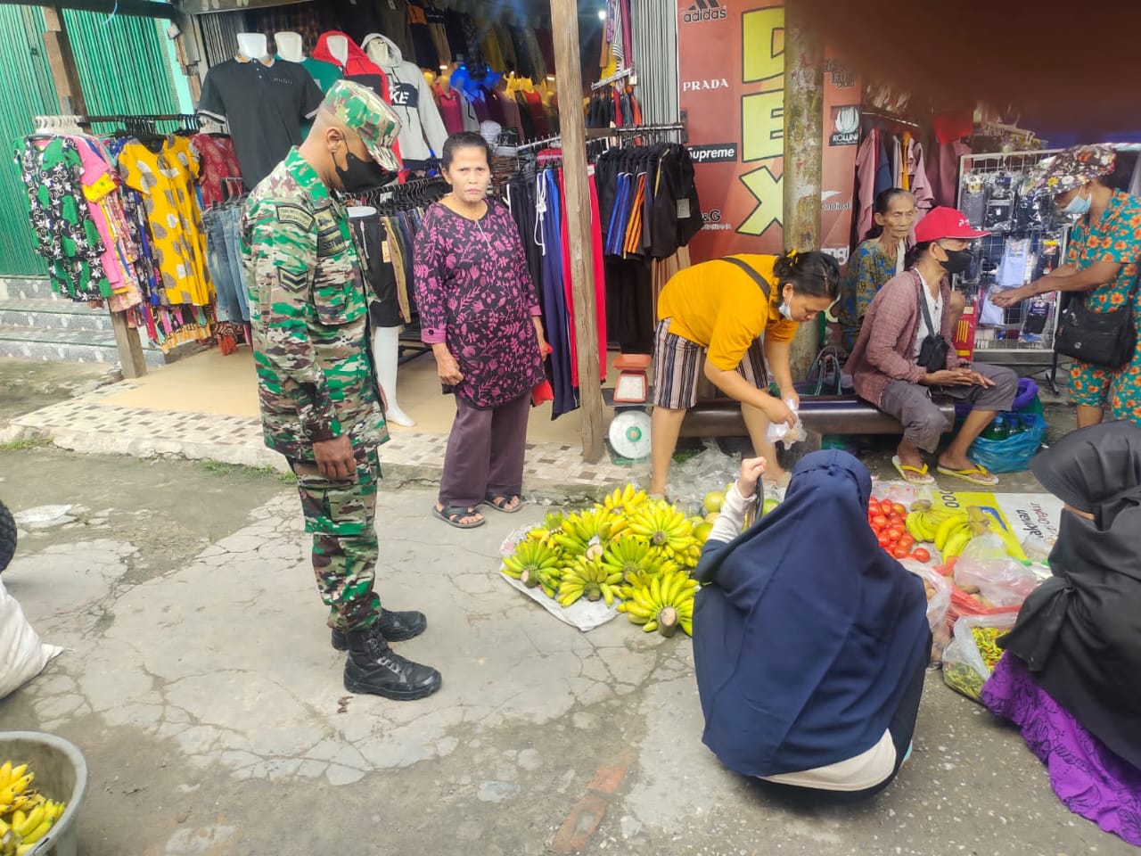 Serda Heppy Setiawan Lakukan Gakplin Antisipasi Penularan COVID-19 di Pasar Tradisional Kecamatan Minas