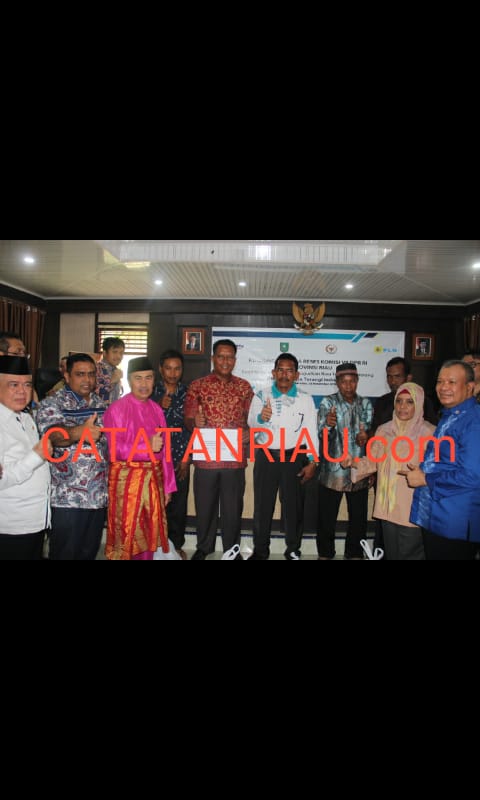 Kunker Ke Riau, Komisi VII DPR RI Tinjau Pembangunan Jaringan Listrik di Desa Maredan.