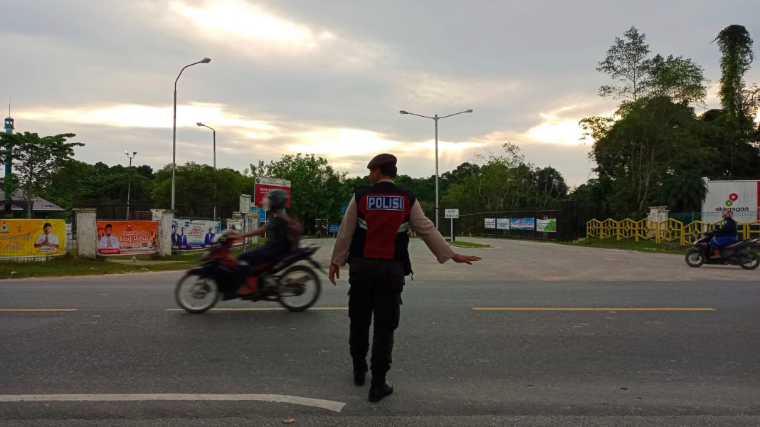 Antisipasi Laka Lantas & Macet, Personil Polsek Minas Giat Strong Point Dititik Rawan Laka Lantas