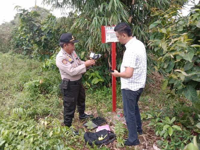 Antisipasi Karhutla, Polsek Kuala Kampar Pengecekan Mitigasi Sumur AKHLAG di Desa Tanjung Sum