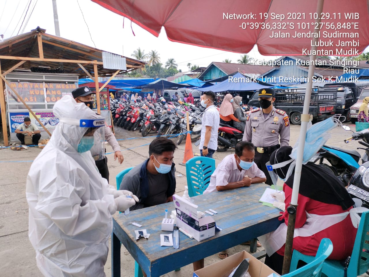 Pengunjung Pasar Lubuk Jambi Langgar Prokes Disawab Antigen Ditempat