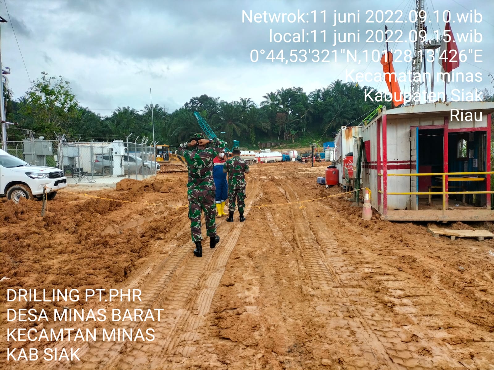 Serma Nasir dan Serda Parjuni Lakukan Giat Patroli Drilling Disejumlah Lokasi PT PHR Minas