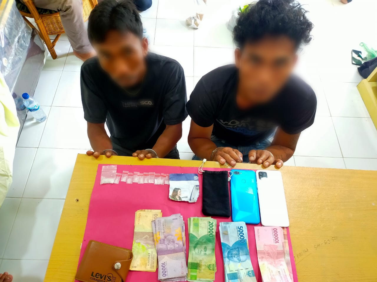 Dua Pengedar Narkoba Ditangkap Dari Perawang, Pemasok Masuk Daftar Pencarian Orang