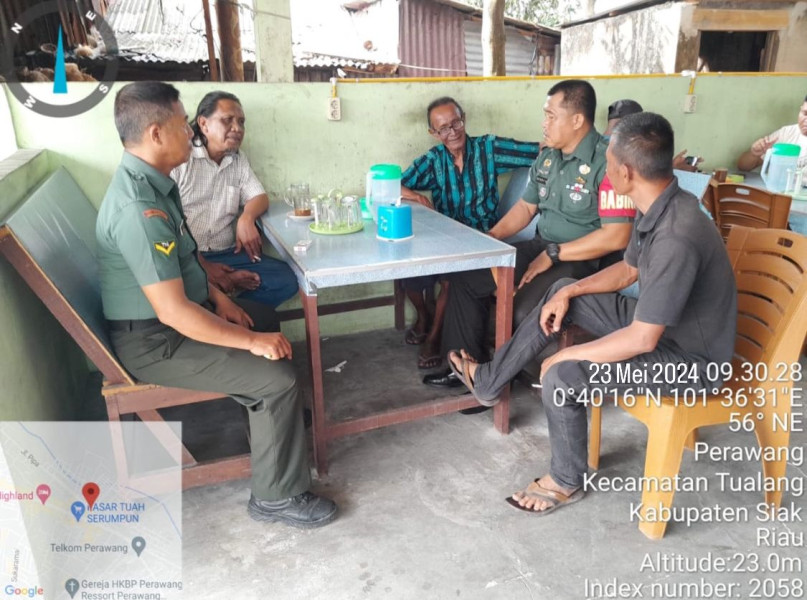 Di Kelurahan Perawang, Serda Laila dan Serda Deddy.H Rutin Ajak Warga Binaan Agar Selalu Peduli Kebersihan Lingkungan Dan Kesehatan