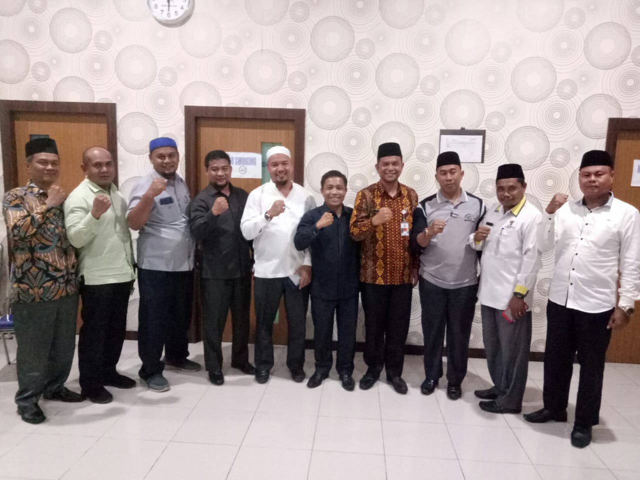 Pertama di Riau, Anggota DPRD Siak Ikhlaskan Penghasilan dipotong untuk zakat