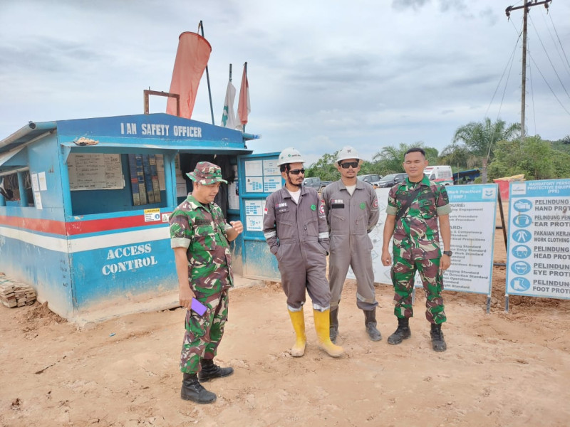 Demi Menjaga Keamanan OVN di PHR Minas, Serma M. Nasir & Sertu Ardhi Syam Kembali Patroli Pada Lima Lokasi Drilling