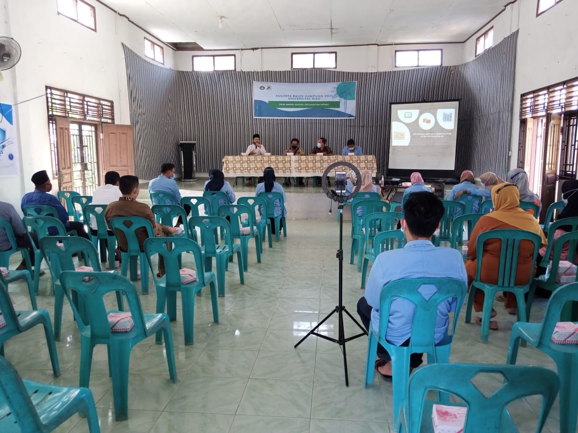Bhabinkamtibmas Mandiangin, Berikan Himbauan Serta Edukasi Covid-19 Kepada Mahasiswa Kukerta UNRI