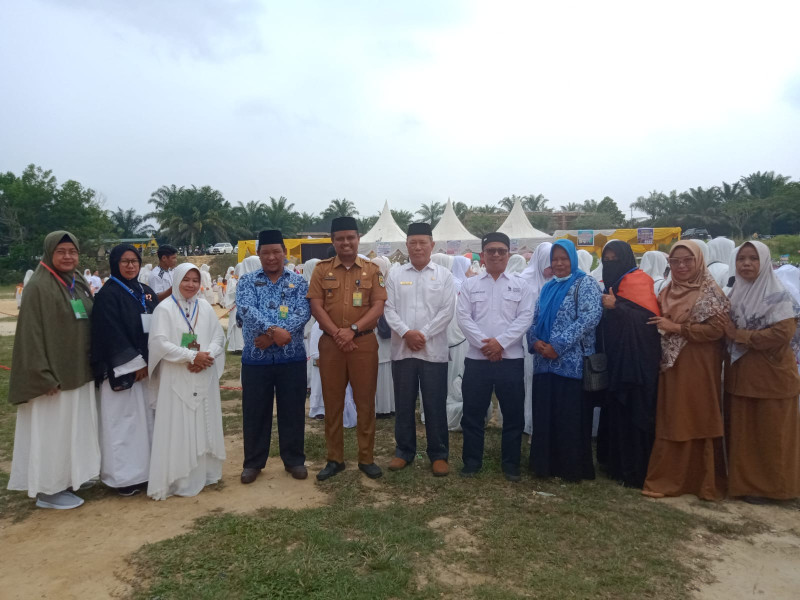 Berlangsung Meriah & Pertama di Siak, K3RA dan KKG RA Kecamatan Kandis Taja Peragaan Manasik Haji Untuk Santri
