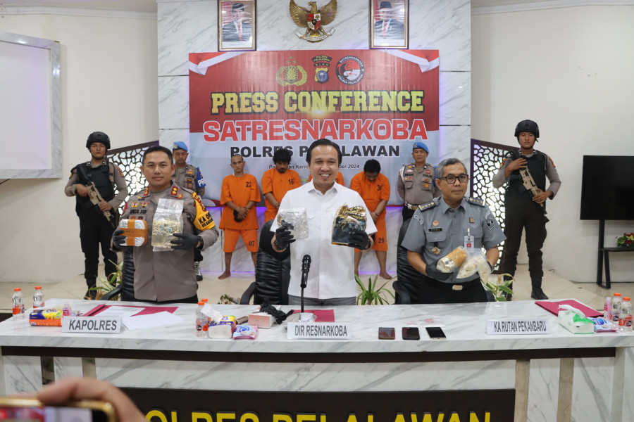 Penangkapan Jaringan Internasional Narkoba di Riau, Empat Tersangka Ditangkap