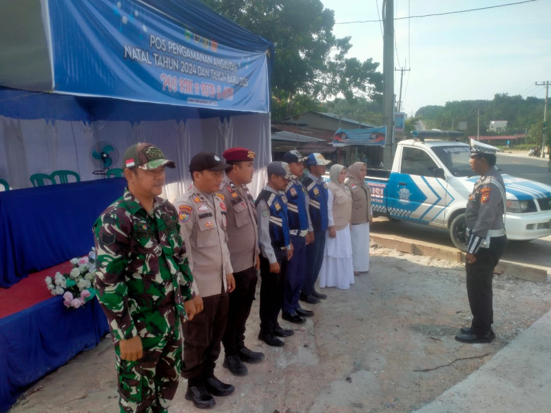 Serma Edy S dan Sertu Sahidin Ikut Amankan Natal dan Tahun Baru di Jalur Lintas Buatan