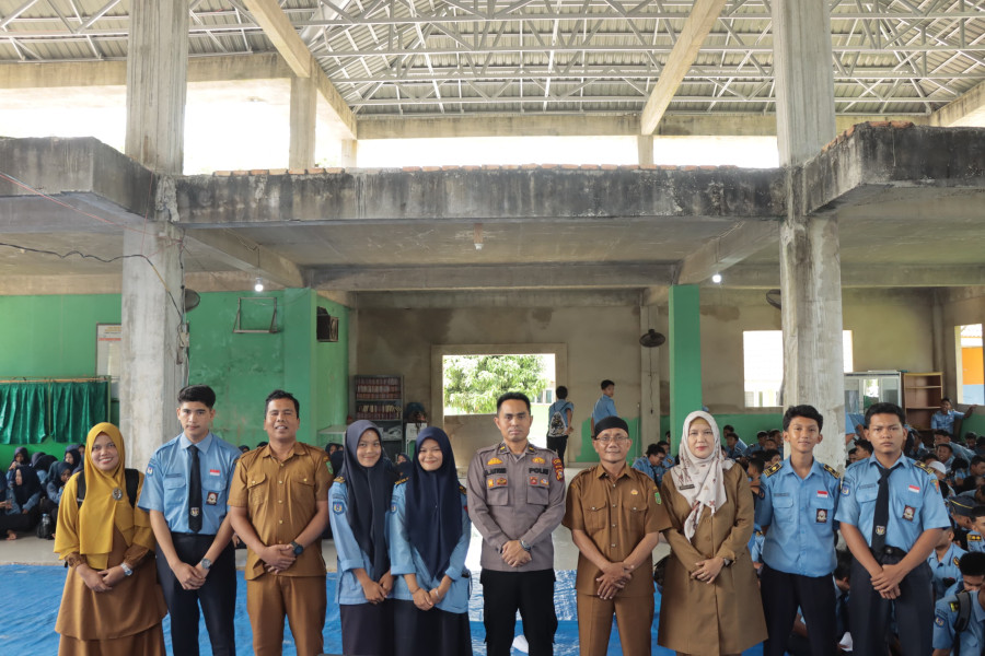 Polres Kampar dan SMK N 1 Bangkinang edukasi Siswa Agar Cakap Bersosial Media