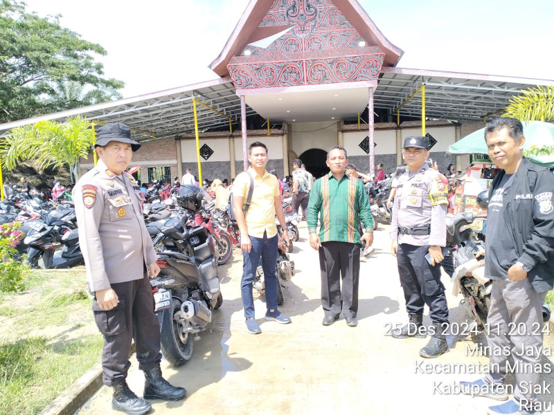 Pengamanan Ibadah Natal Oleh Personil Polsek Minas Berjalan Aman dan Lancar