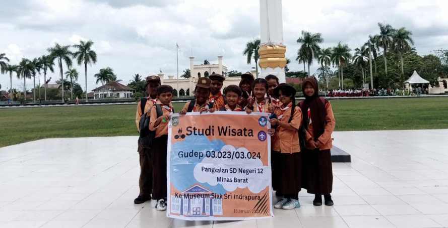 Gerakan Pramuka Pangkalan SDN 12 Minas Barat Lakukan Studi Wisata di Siak Sri Indrapura 
