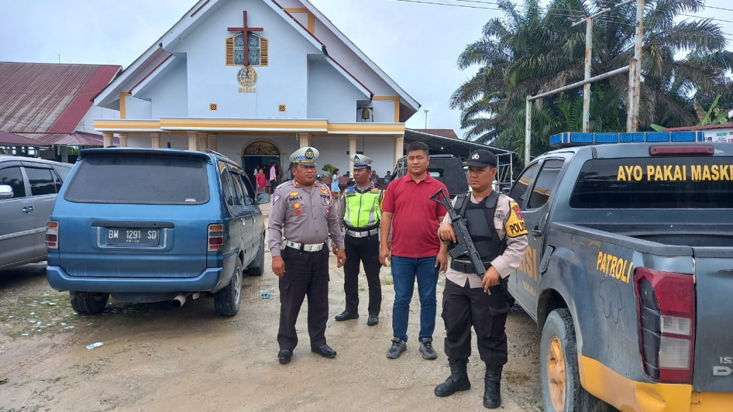 Polsek Minas - Polres Siak Laksankan Patroli Coolling System Sekaligus Berikan Pesan Tentang Pemilu Damai