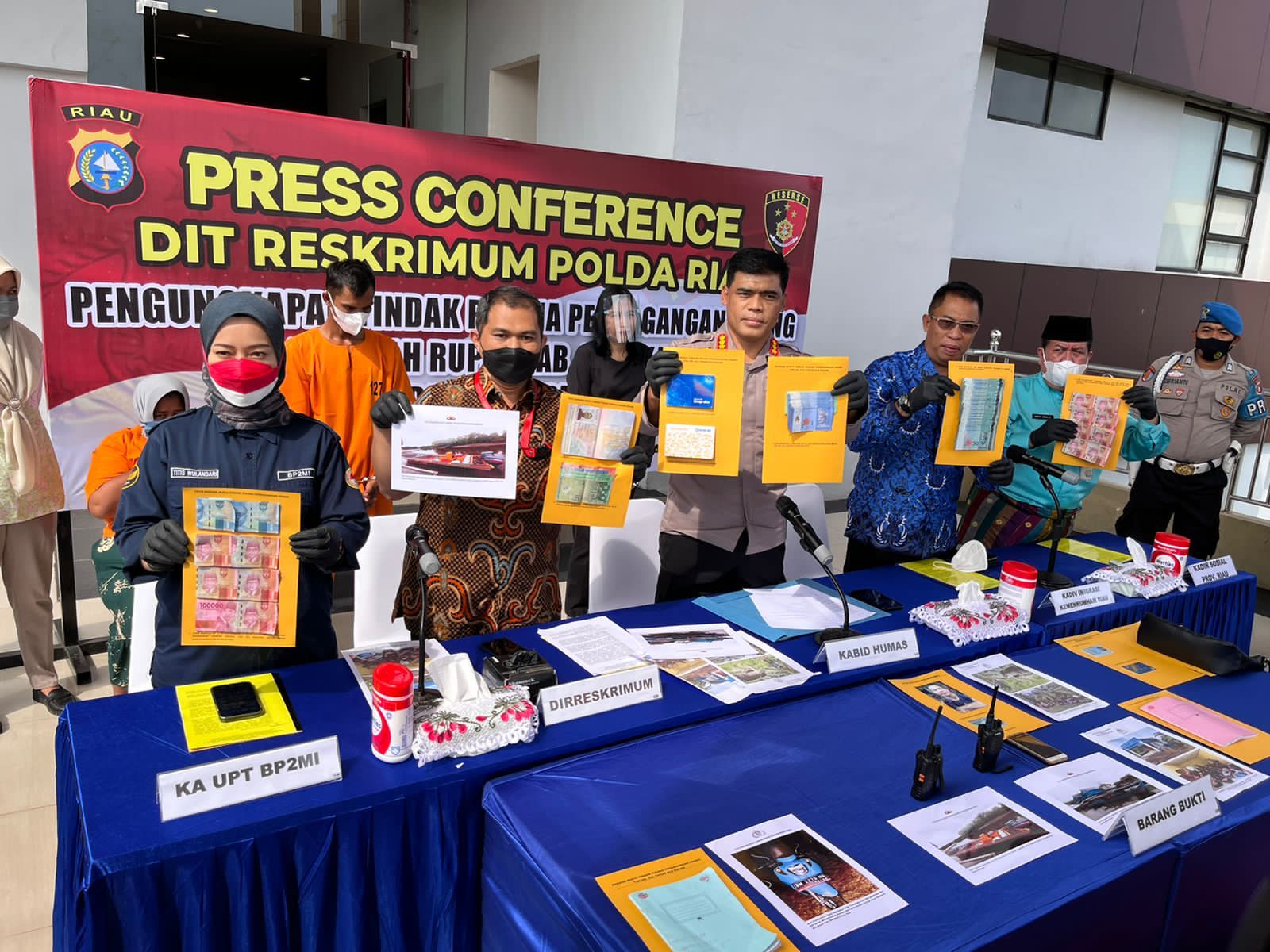 Polda Riau Ringkus 2 Pelaku Pengirim Pekerja Migran Ilegal ke Malaysia