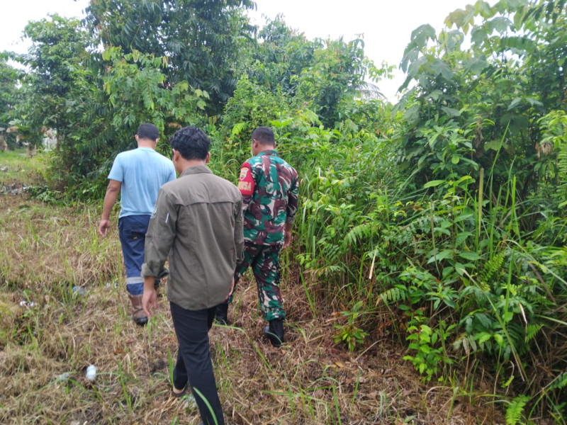 Sinergi TNI dan Masyarakat Perawang Terus Gencarkan Patroli Karhutla, Babinsa Sampaikan Pesan Penting