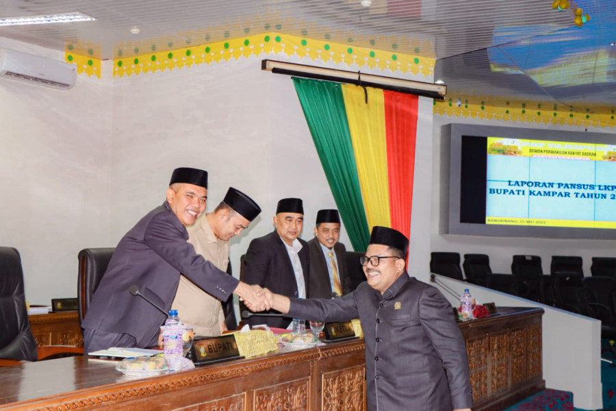 Pj. Bupati Kampar Sampaikan Jawaban Atas Laporan Pansus DPRD Tentang LKPJ Tahun 2022 