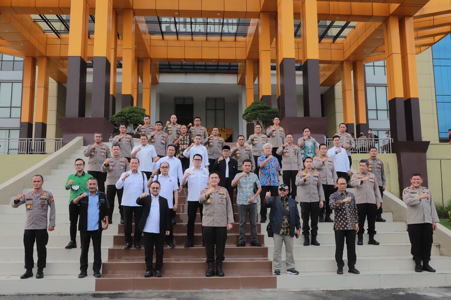 Kapolda Riau Terima Kunjungan Kerja Dari Komisi III DPR RI