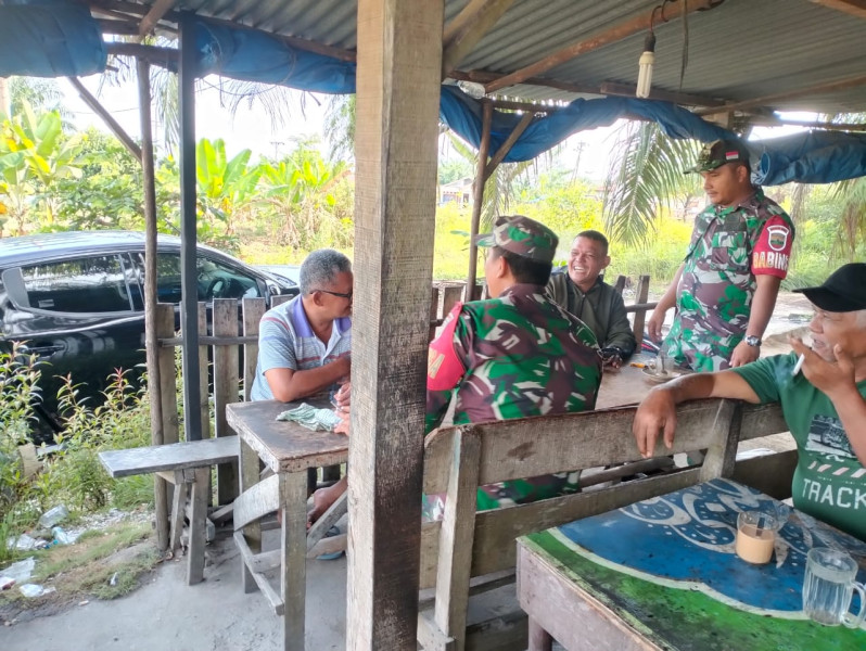 Babinsa Kampung Minas Barat Sambangi Warga Binaan Lakukan Komsos Kesehatan