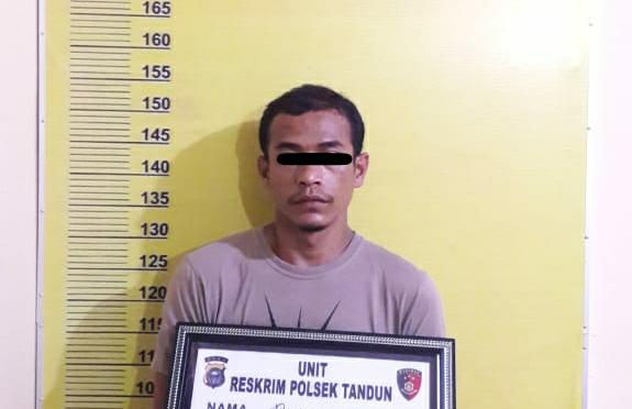 Pelaku Pencurian Alfamart di Simpang Pir Tandun Barat, Digelandang Ke Mapolsek Tandun