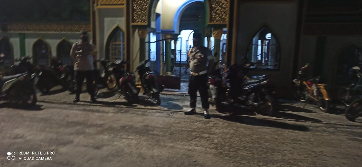 Pelaksanaan Sholat Tarawih, Polsek Kuala Kampar Lakukan Pengamanan