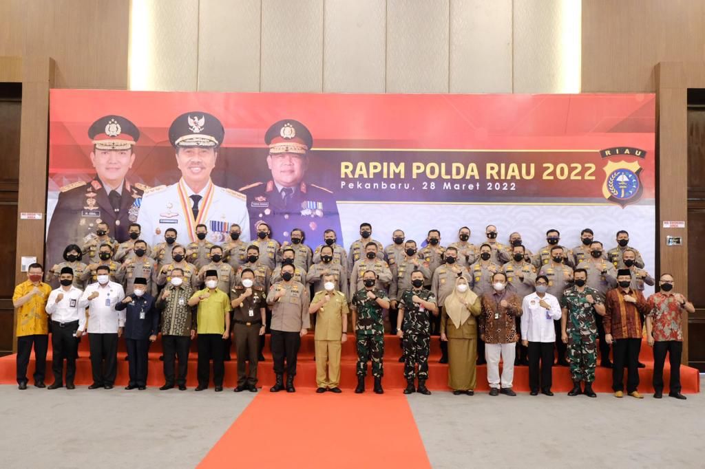 Gelar Rapim, Kapolda Riau : Para Panelis Memberikan Masukan Sangat Berharga Bagi Kami