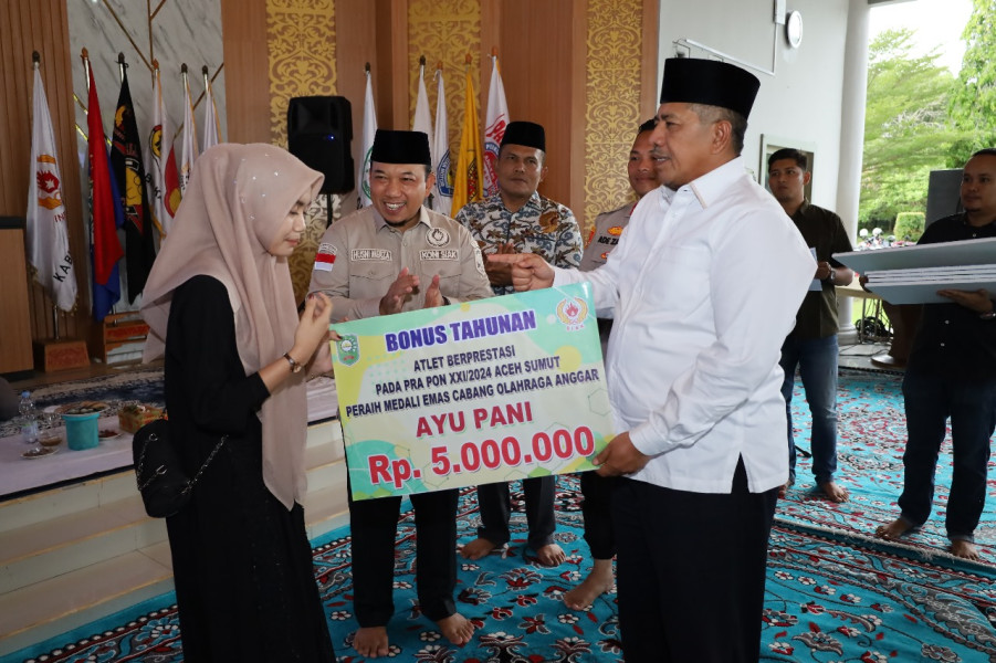 109 Atlet dan Pelatih Berprestasi Di Kabupaten Siak Terima Bonus Tahunan