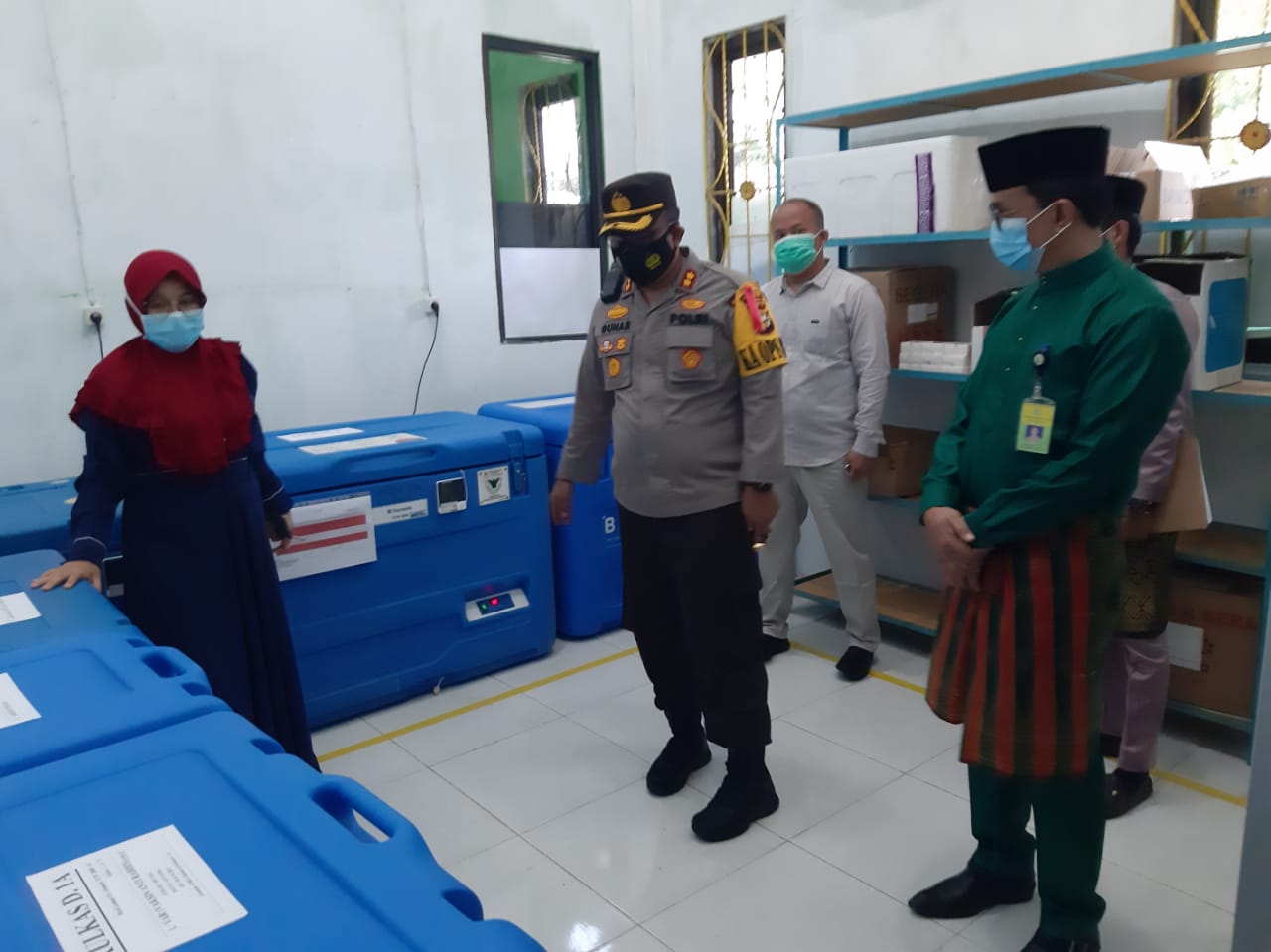 Pastikan Vaksin Covid-19 Dalam Keadaan Aman, AKBP Gunar Cek Tempat Penyimpanan di Dinkes Siak