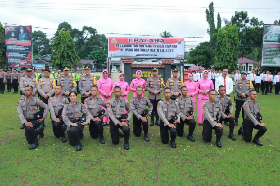 Kapolres Kampar Pimpin Upacara Penyambutan  Bintara Remaja Polres Kampar Lulusan Diktukba Gel. II T.A. 2023